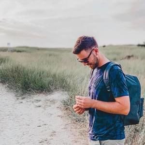 Meet your Posher, Devin